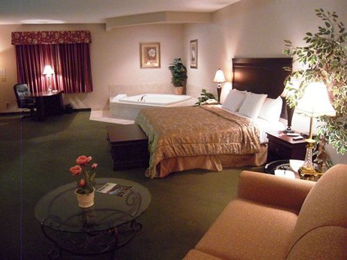 Super 8 By Wyndham Motel