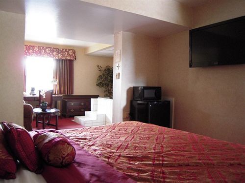 Super 8 By Wyndham
